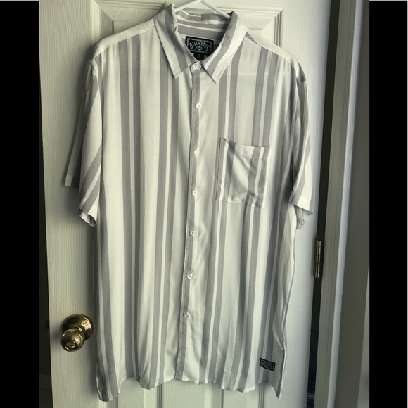 NWT - Men’s Billabong Cosmo SS Shirt - Medium - Picture 2 of 3
